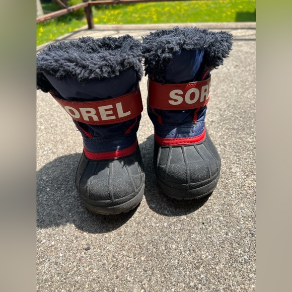 Sorel Toddler Winter Boots - Size 7 - Picture 2 of 7